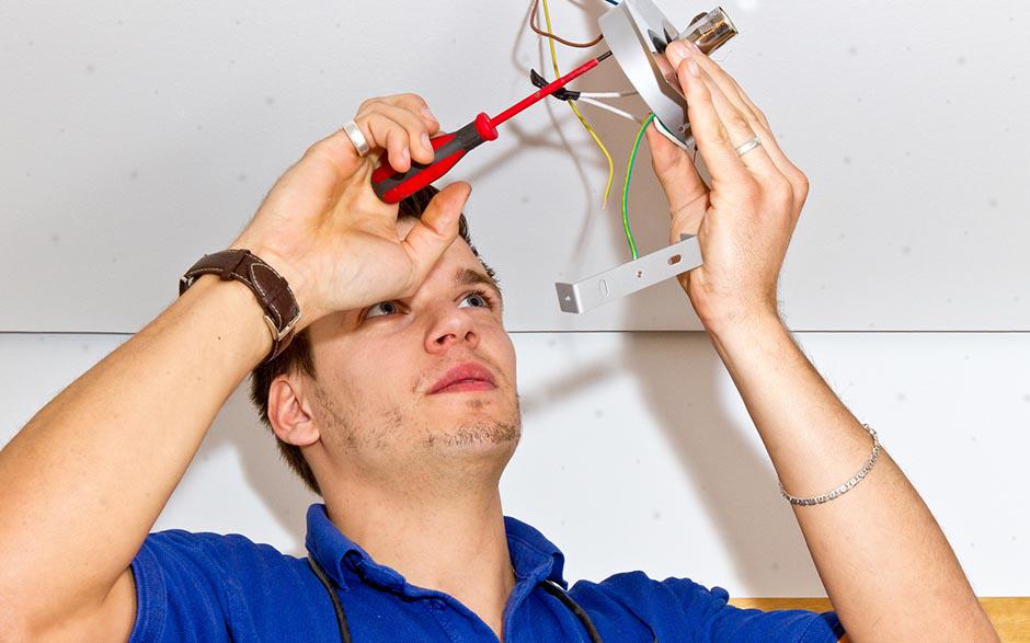électricien urgence Paris 12