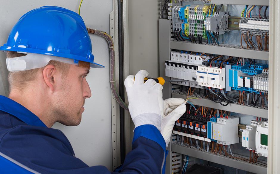 électricien urgence Paris 12